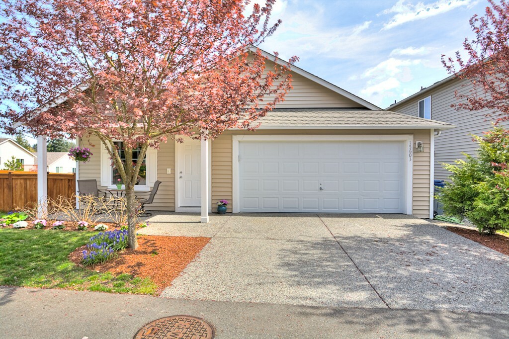 Property Photo:  15603 26th Place W 41  WA 98087 