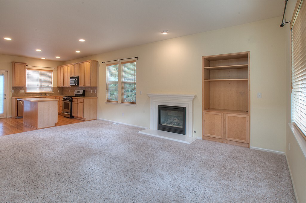 Property Photo:  10745 221st Lane NE  WA 98053 