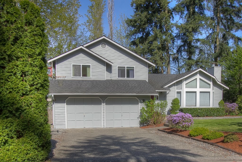 Property Photo:  13322 SE 77th Ct  WA 98059 