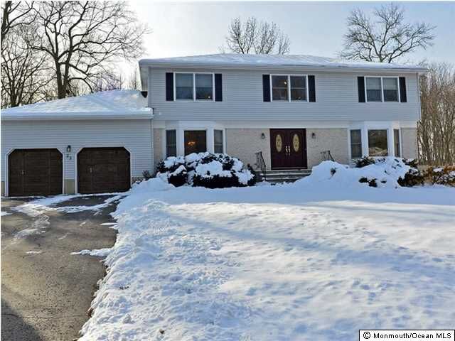 Property Photo:  22 Westbrook Way  NJ 07726 