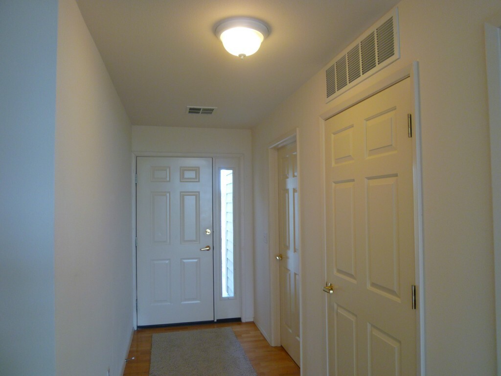Property Photo: 5010 Festival Blvd 2C WA 98226