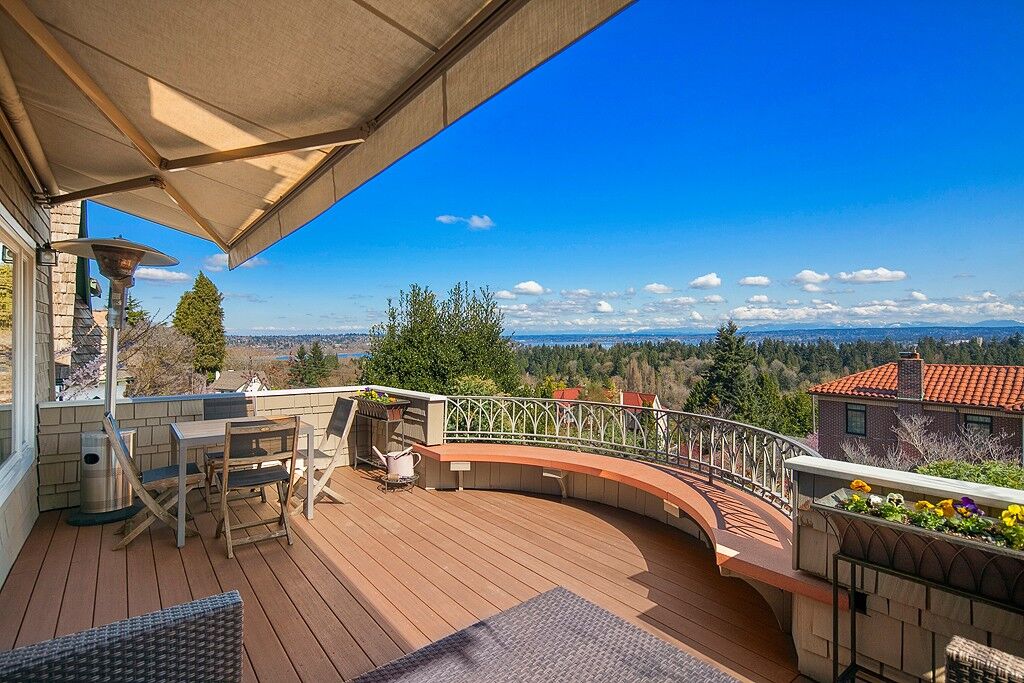 Property Photo:  1235 23rd Ave E  WA 98112 