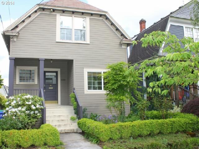 Property Photo:  1832 NW 24th Ave  OR 97210 