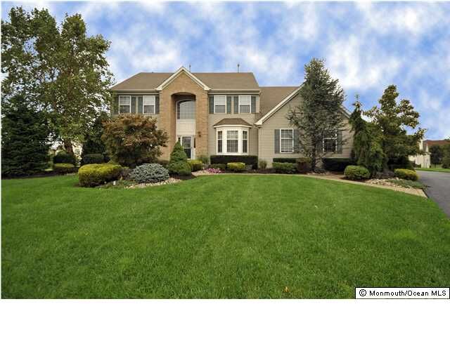 Property Photo:  5 Wainscott Court  NJ 07712 