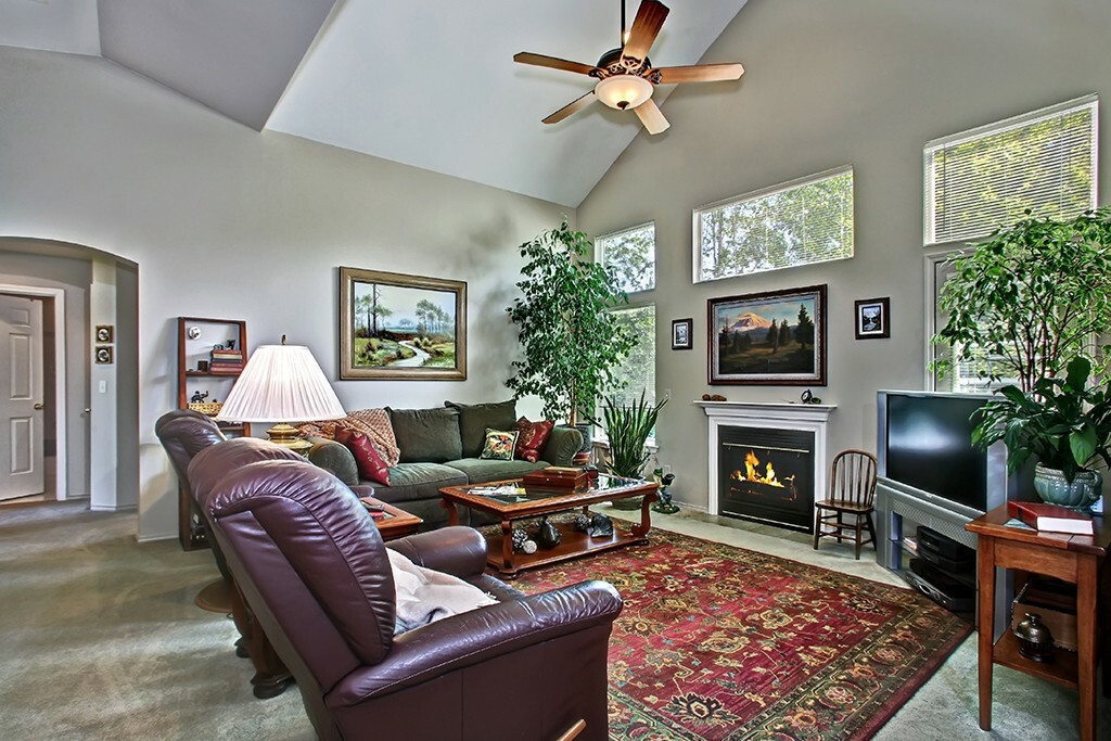 Property Photo: 3250 Lois Lane WA 98022