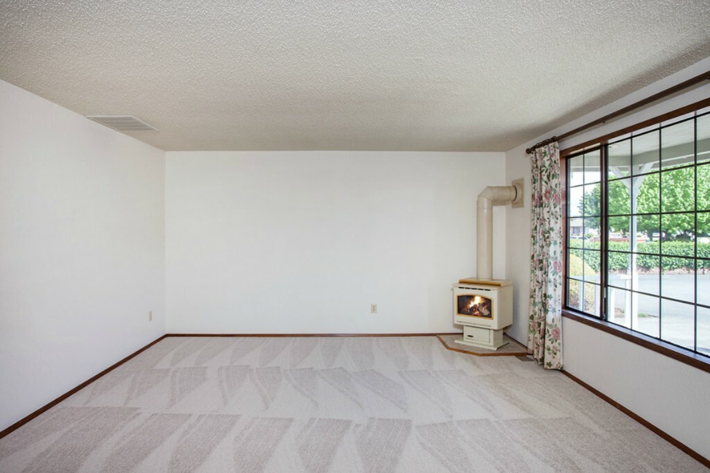 Property Photo:  503 Forest Cir D  WA 98264 