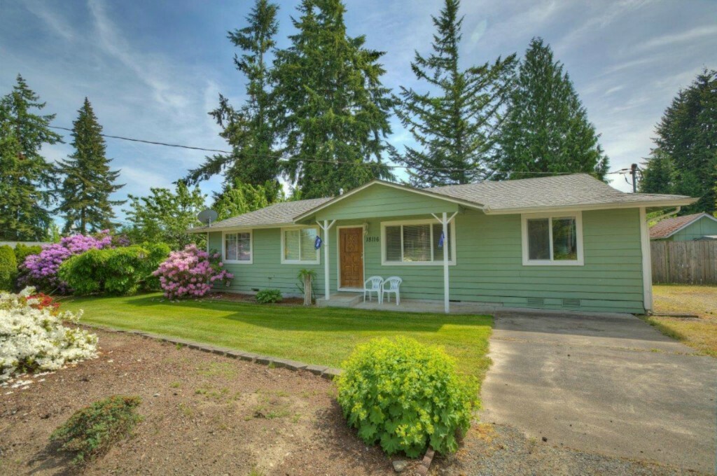 Property Photo:  18116 Driftwood Dr E  WA 98391 