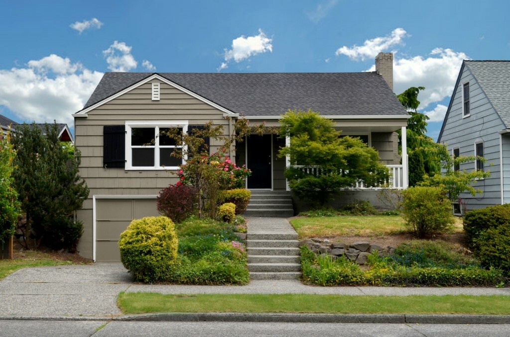 Property Photo: 7048 55th Ave NE WA 98115