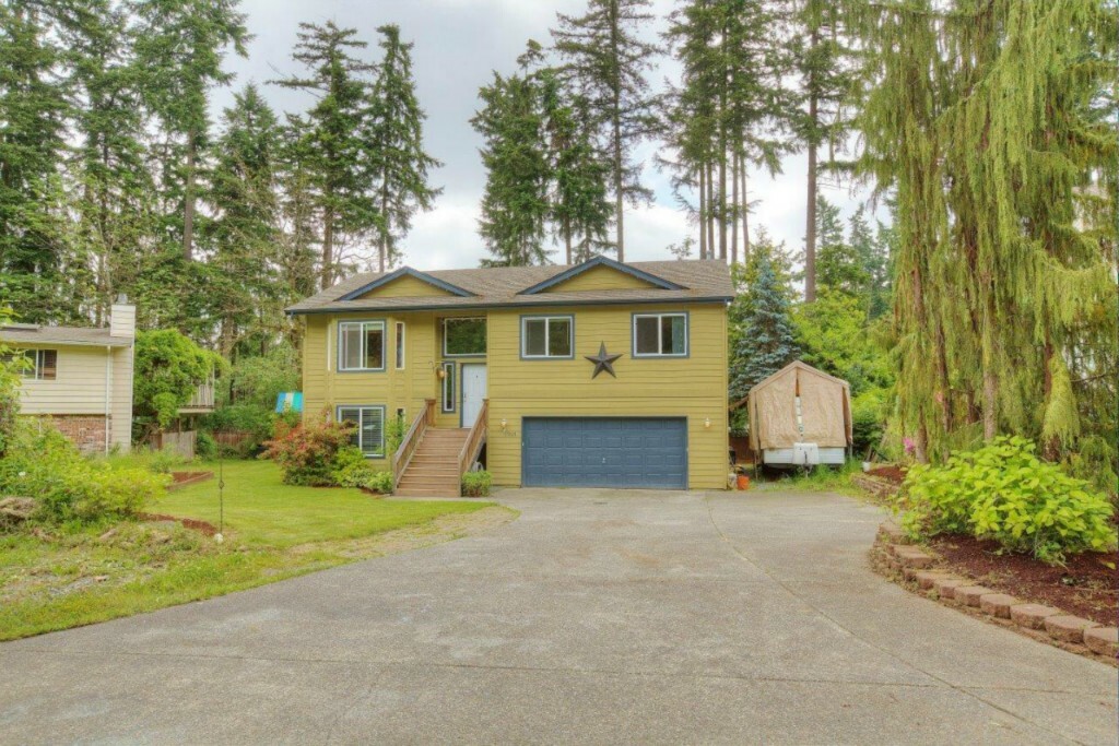 Property Photo:  19024 63rd St E  WA 98391 