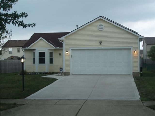 Property Photo:  5573 Forest Glen Drive  OH 43123 