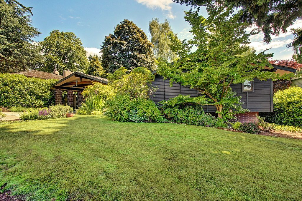 Property Photo: 815 NW 120th St WA 98177