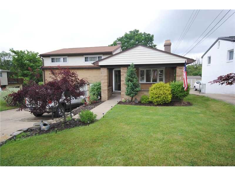 Property Photo:  724 Lindsay Road  PA 15106 