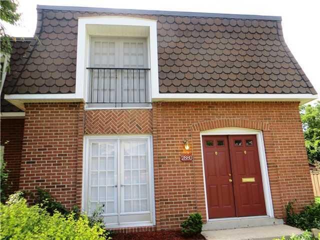 Property Photo:  2880 Chateau Circle 106  OH 43221 