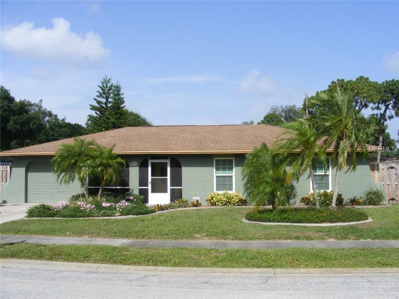 Property Photo: 3919 Tora Place FL 34241