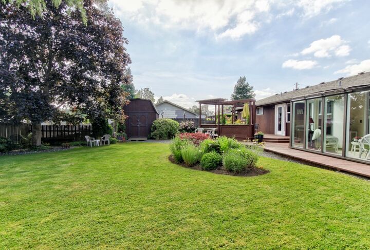 Property Photo:  1532 E Hazel St  WA 98274 