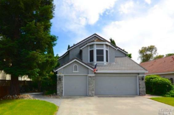 Property Photo:  196 Oak Brook Court  CA 95687 