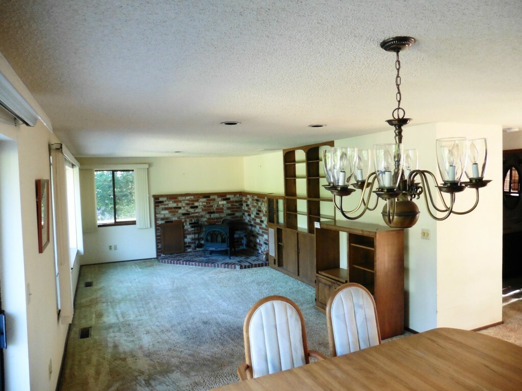 Property Photo:  2128 Crystal Springs Rd W  WA 98466 