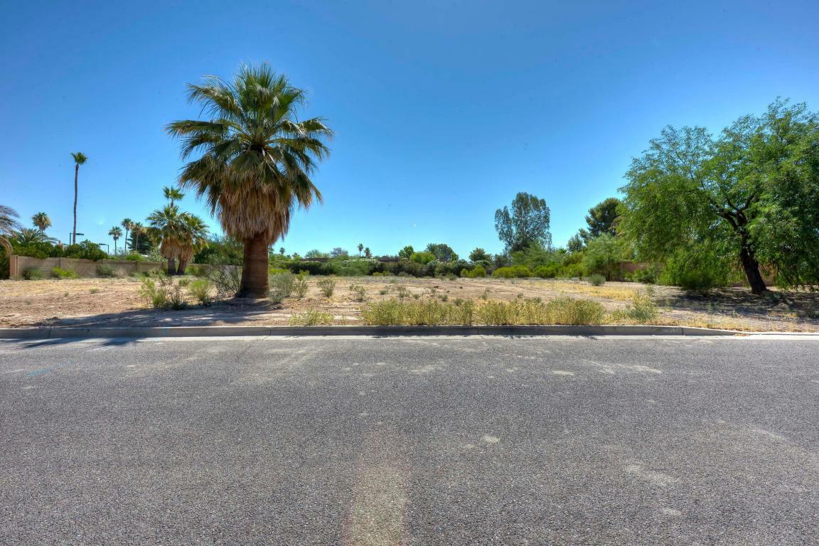 Property Photo:  9821 N 60th Place  AZ 85253 