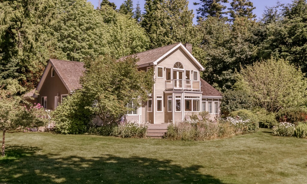 Property Photo: 4214 S Camano Dr WA 98282