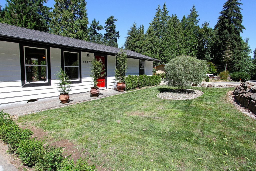 Property Photo:  13327 108th Ave NE  WA 98034 