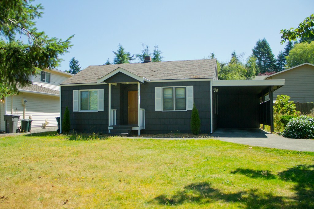 Property Photo:  5834 110th Ave NE  WA 98033 