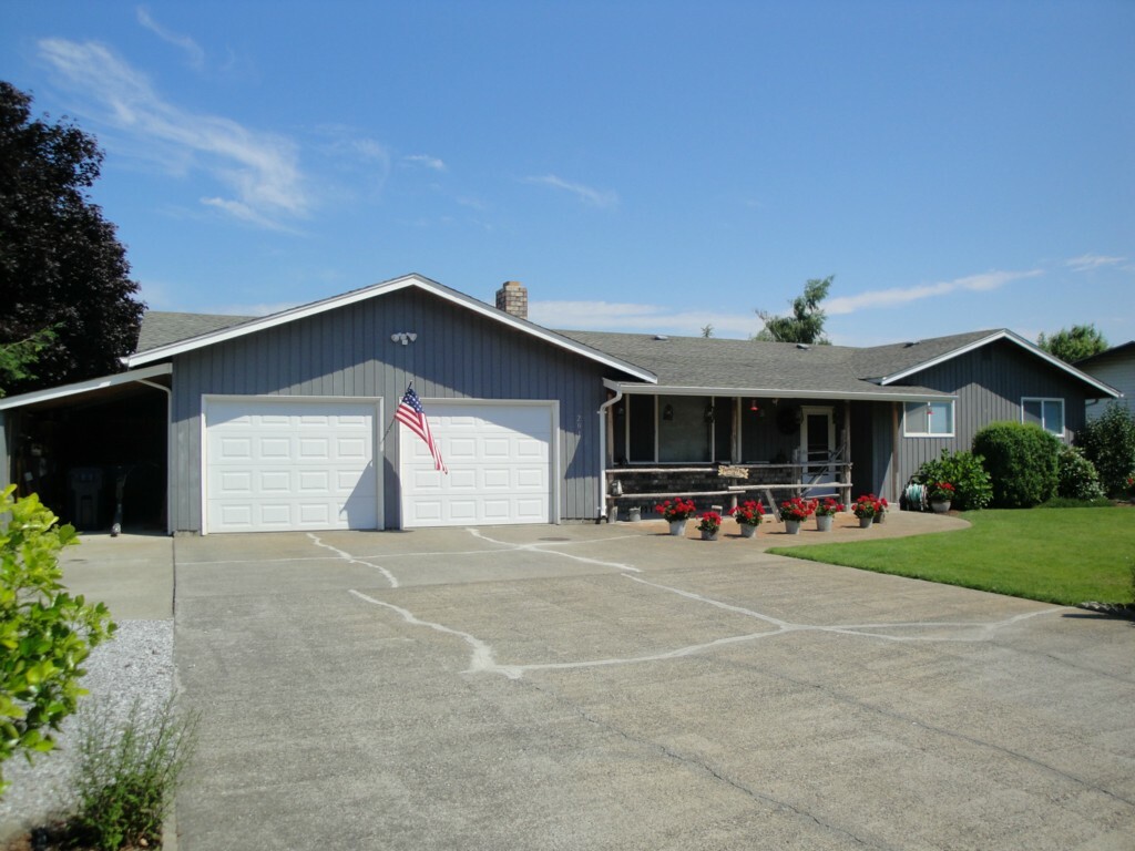 Property Photo:  201 E 3rd St  WA 98247 