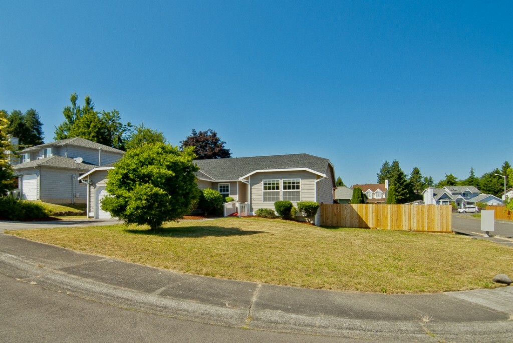 Property Photo: 13030 SE 279th Place WA 98030