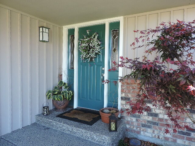 Property Photo:  736 Christman Place  WA 98362 