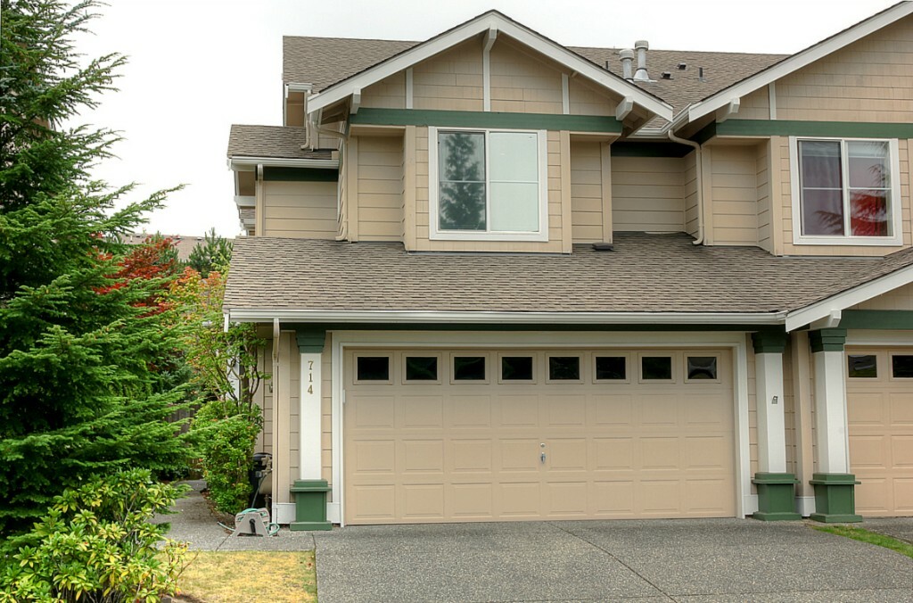 Property Photo:  714 239th Place SE  WA 98074 