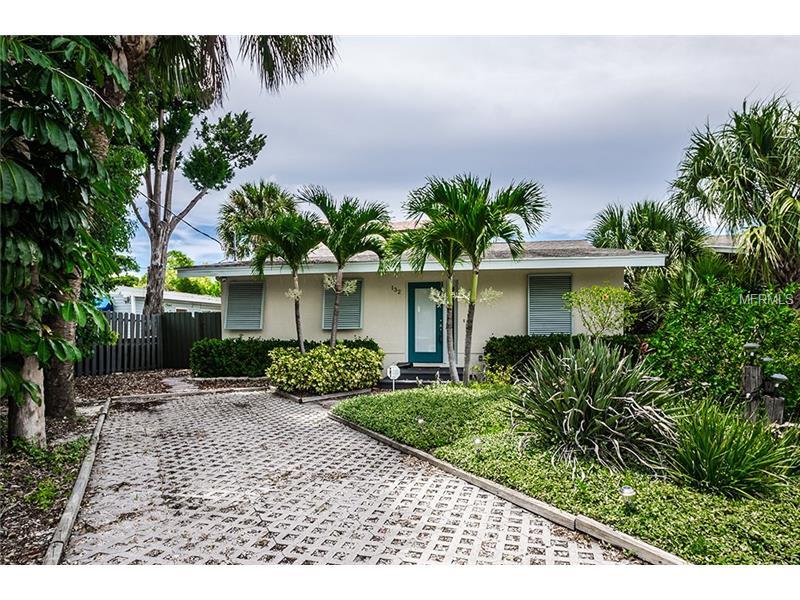 Property Photo: 132 Punta Vista Dr FL 33706