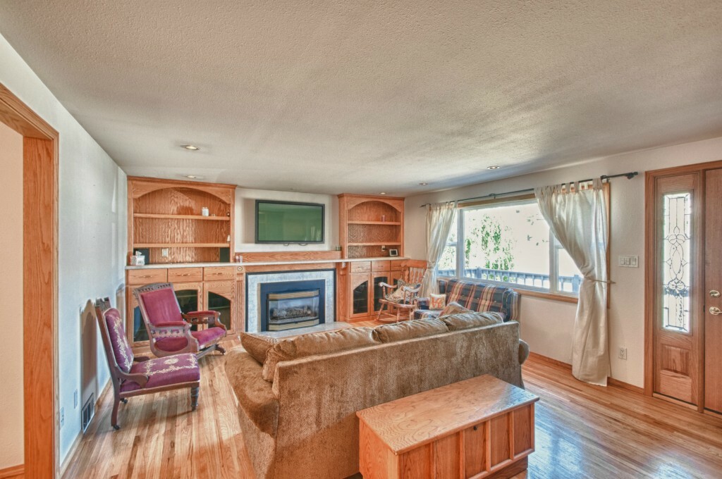 Property Photo: 411 Bowes Dr WA 98466