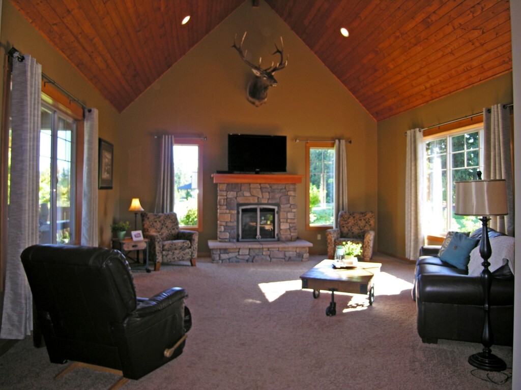 Property Photo: 8054 Saddlebrook Dr WA 98264