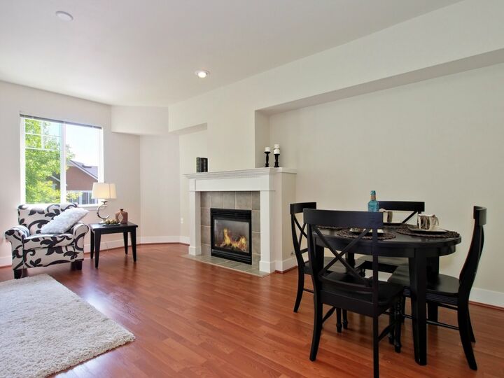 Property Photo:  5523 Lakemont Boulevard SE 603  WA 98006 