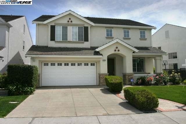 Property Photo:  33745 Trailside Way  CA 94587-4369 