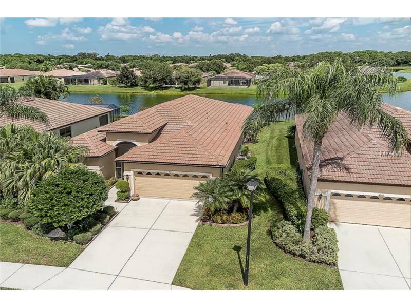 Property Photo:  8045 Stirling Falls Circle  FL 34243 