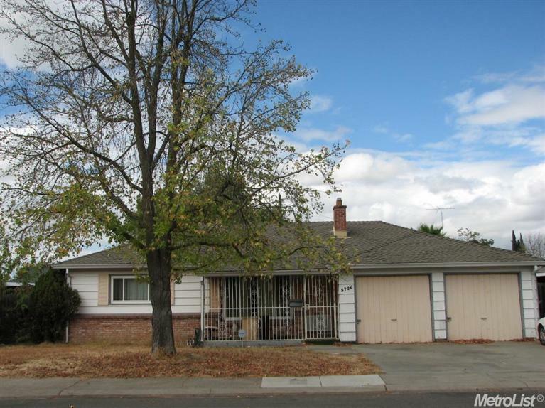 Property Photo:  5726 61st Street  CA 95824 