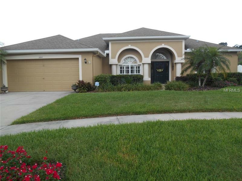 Property Photo:  3104 White Pheasant Place  FL 33596 