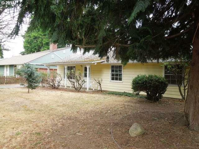 Property Photo:  1530 SE 140th Ave  OR 97233 