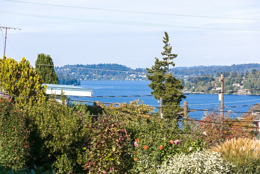 Property Photo: 10223 66th Ave S WA 98178