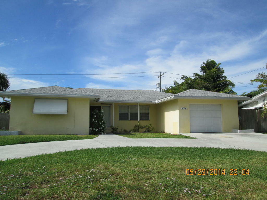 Property Photo: 1036 SW 27th Place FL 33426