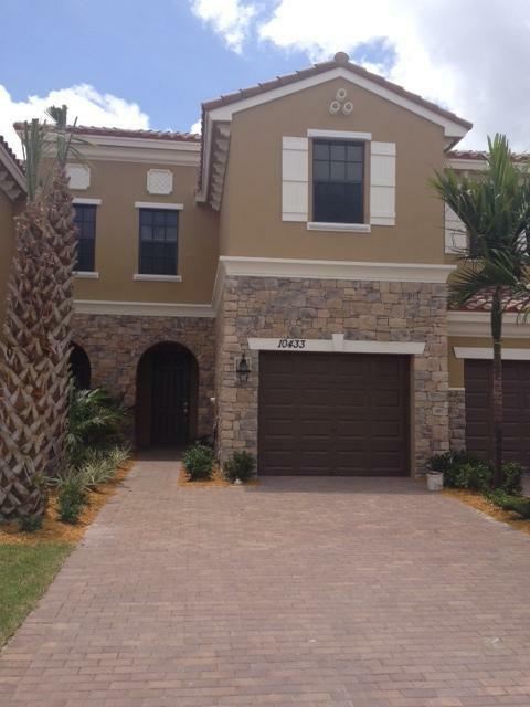 Property Photo: 10433 Wellington Parc FL 33449