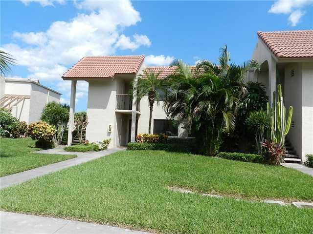 Property Photo:  5603 Fairway Park Drive 101  FL 33437 