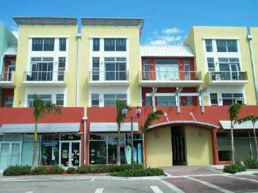 Property Photo: 185 NE 4th Avenue 204 FL 33483