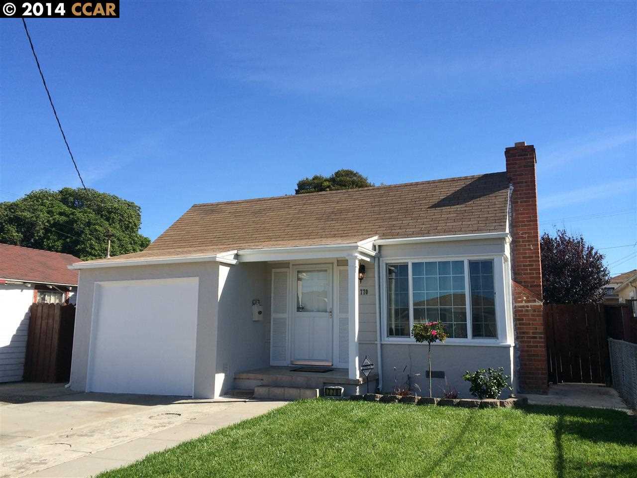 Property Photo:  770 20th Street  CA 94801-2556 