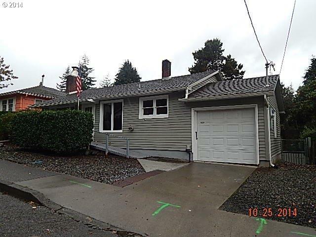 Property Photo:  743 N 9th  OR 97420 