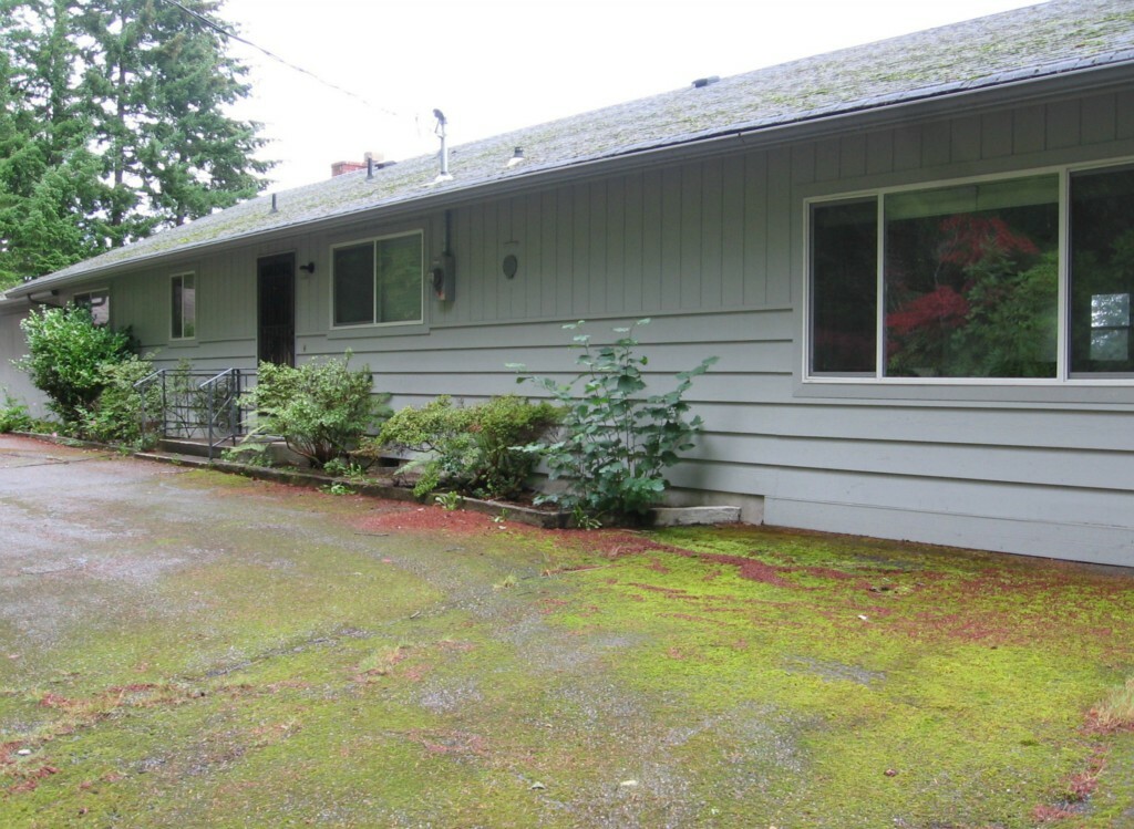 Property Photo:  230 E Orchard Beach Dr  WA 98546 