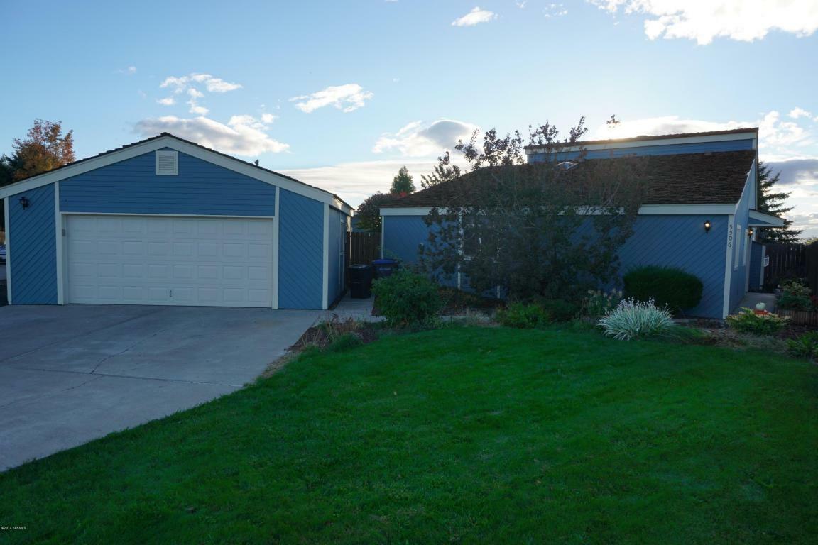 Property Photo: 5506 Pear Butte Dr WA 98901