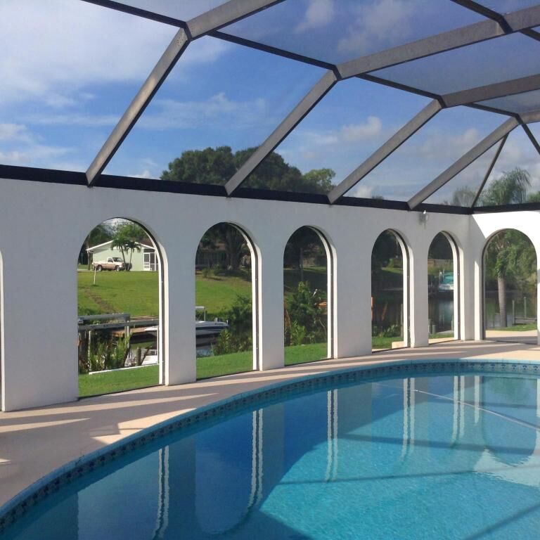 Property Photo:  595 SE Calmoso Drive  FL 34983 