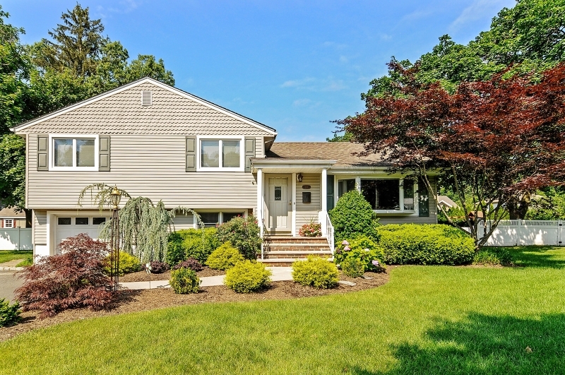Property Photo:  228 Elmwood Ave  NJ 07452 