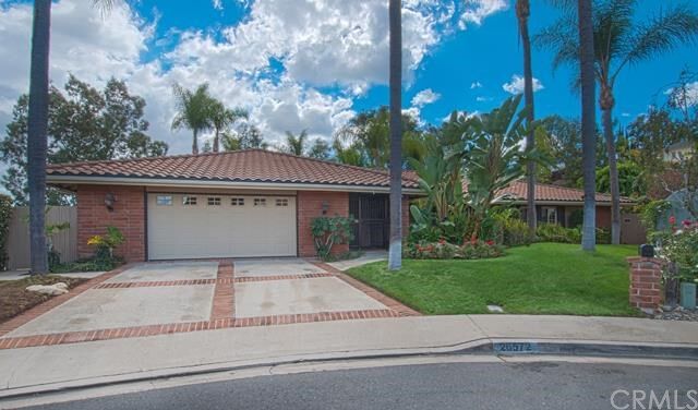 Property Photo: 26572 Pariso Drive CA 92691